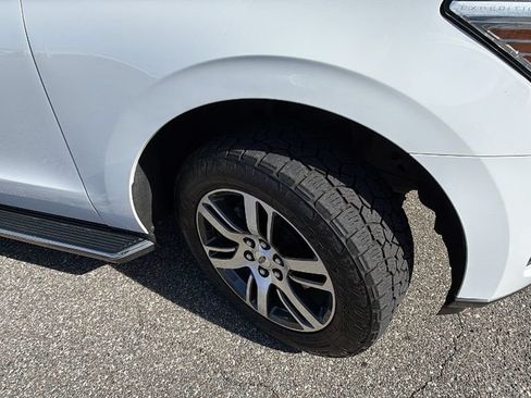 Certified 2022 Ford Expedition Max Limited AWD/4WD image 10