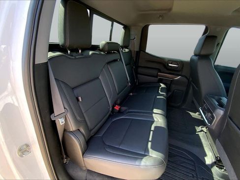 Used 2019 GMC Sierra 1500 SLT w/ SLT Premium Package AWD/4WD image 19
