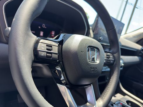 Used 2026 Honda Pilot Touring image 11