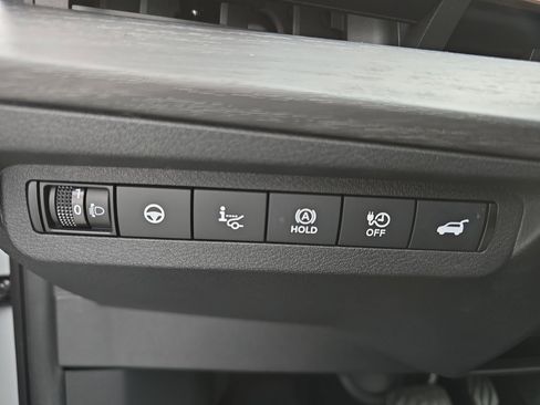 Certified 2023 Nissan Ariya FWD image 26