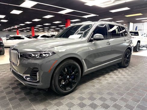 Used 2021 BMW X7 xDrive40i w/ Premium Package AWD/4WD image 8