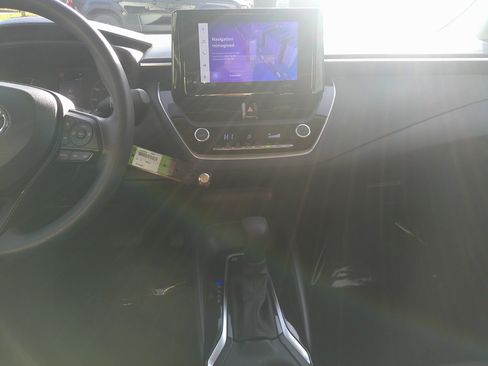 Used 2024 Toyota Corolla LE image 35