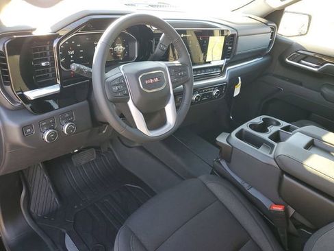 New 2026 GMC Sierra 1500 SLE image 6