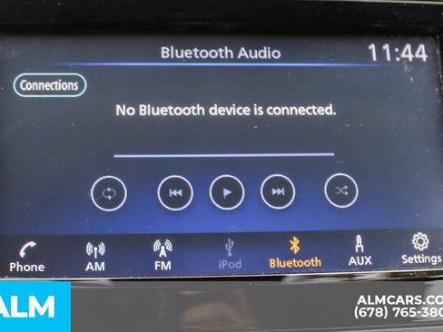 Used 2024 Nissan Versa SV FWD image 32