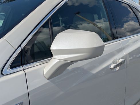 Used 2017 Cadillac XT5 Luxury w/ Driver Awareness Package image 14