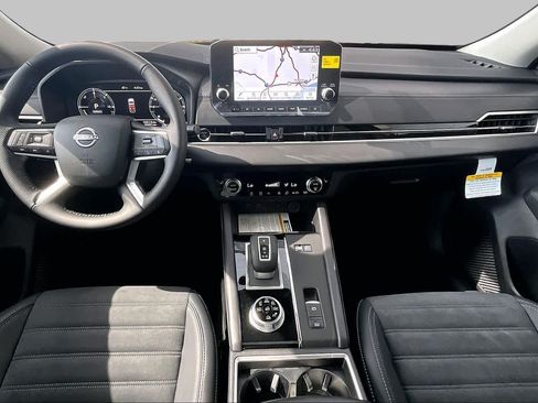 New 2026 Nissan Rogue SL AWD/4WD image 5