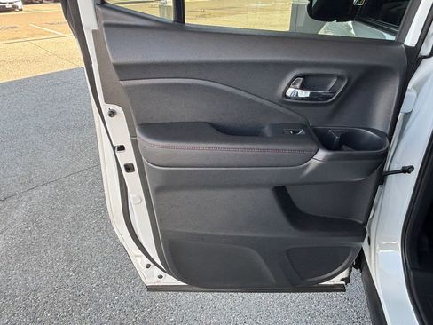 Used 2025 Honda Ridgeline Black Edition image 27