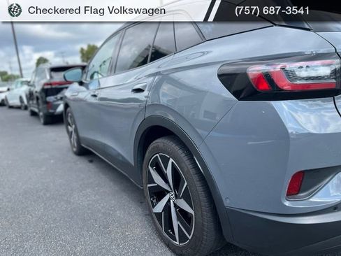 Used 2023 Volkswagen ID.4 Pro S RWD image 8