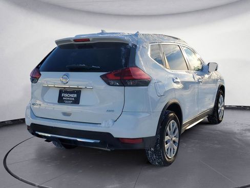 Used 2017 Nissan Rogue S w/ Appearance Package image 3