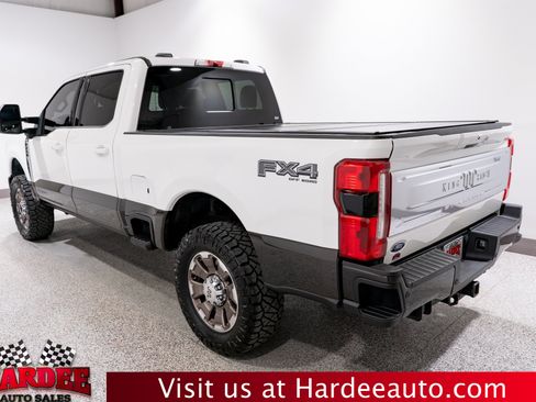 Used 2024 Ford F250 King Ranch AWD/4WD image 3