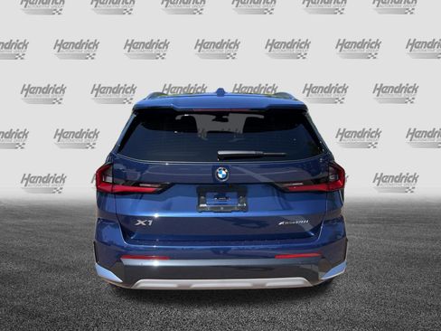 Certified 2025 BMW X1 xDrive28i AWD/4WD image 9