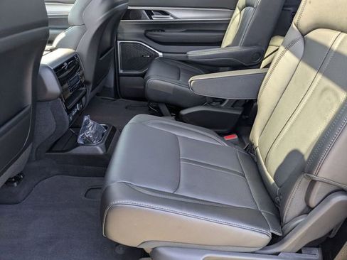 New 2026 Jeep Grand Wagoneer 2WD w/ Premium Group I image 26