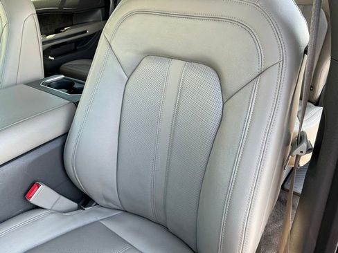 Used 2018 Ford Expedition Limited w/ Equipment Group 302A RWD image 14