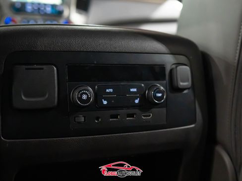 Used 2019 GMC Yukon Denali w/ Denali Ultimate Package image 24