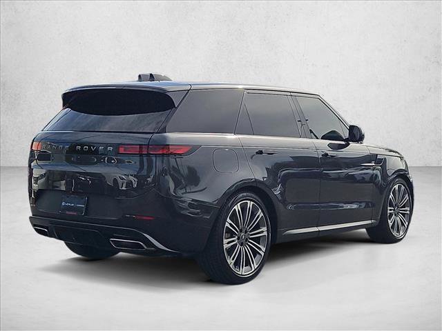 Used 2024 Land Rover Range Rover Sport SE AWD/4WD image 5
