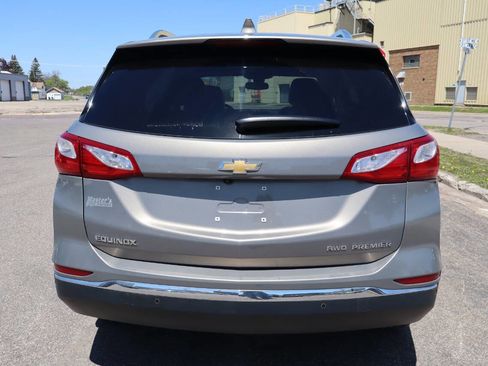 Used 2019 Chevrolet Equinox Premier AWD/4WD image 10