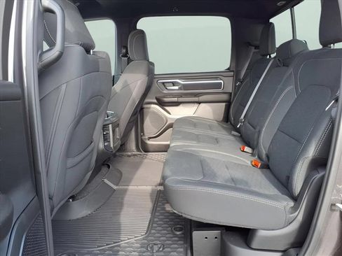 New 2025 RAM 1500 Big Horn AWD/4WD image 13