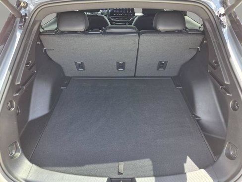 Certified 2025 Chevrolet Equinox EV RS FWD image 16