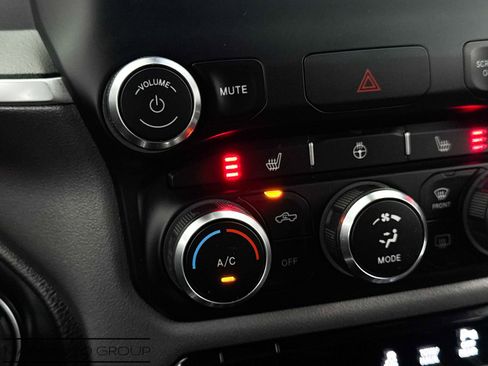 Used 2022 RAM 1500 Big Horn AWD/4WD image 23