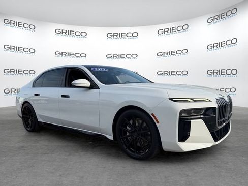 Used 2023 BMW 760i xDrive AWD/4WD image 1