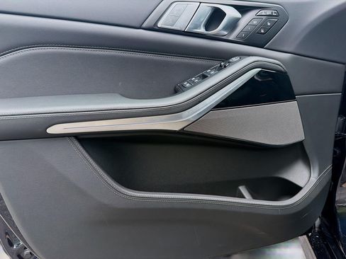 New 2027 BMW X7 M60i AWD/4WD image 23