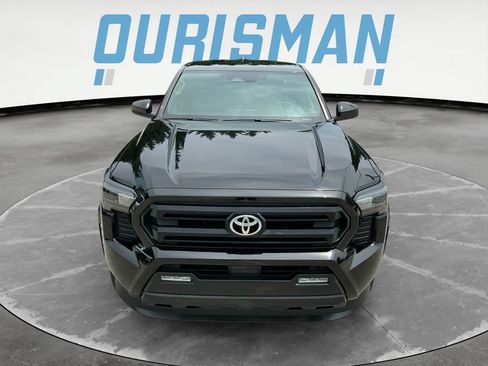 Used 2024 Toyota Tacoma SR5 RWD image 9