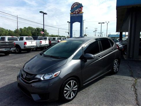 Used 2017 Honda Fit EX image 1