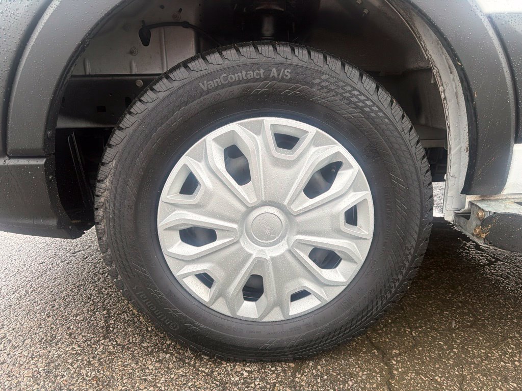 Used 2025 Ford Transit 250 Low Roof w/ Exterior Upgrade Package RWD image 9