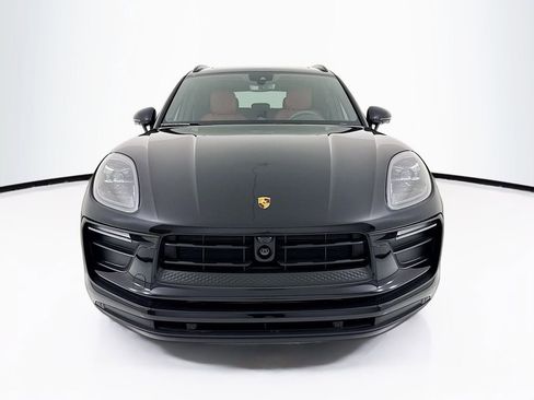 New 2026 Porsche Macan image 6