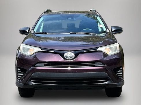 Used 2017 Toyota RAV4 LE image 3