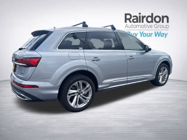 Used 2022 Audi Q7 3.0T Premium Plus w/ Premium Plus Package AWD/4WD image 7