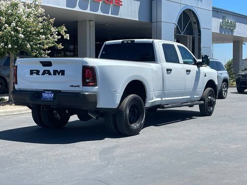 New 2026 RAM 3500 Tradesman AWD/4WD image 4