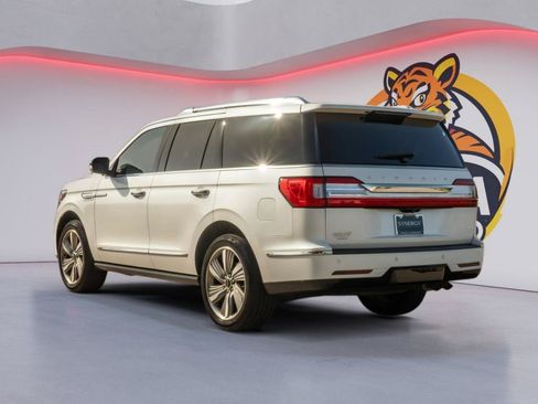 Used 2018 Lincoln Navigator Reserve AWD/4WD image 7