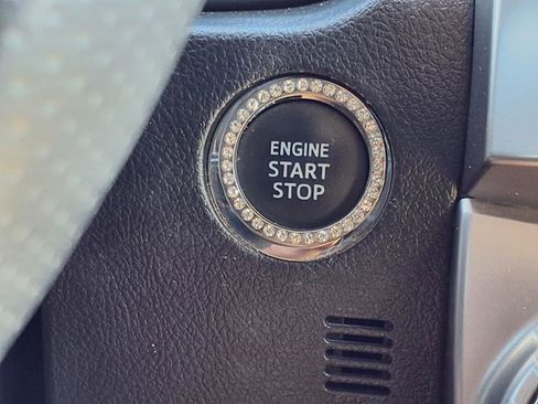 Used 2022 Toyota 4Runner SR5 Premium image 16