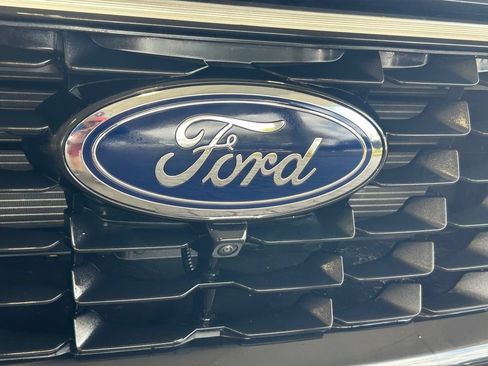 Used 2024 Ford Escape SE w/ PHEV Premium Package FWD image 20