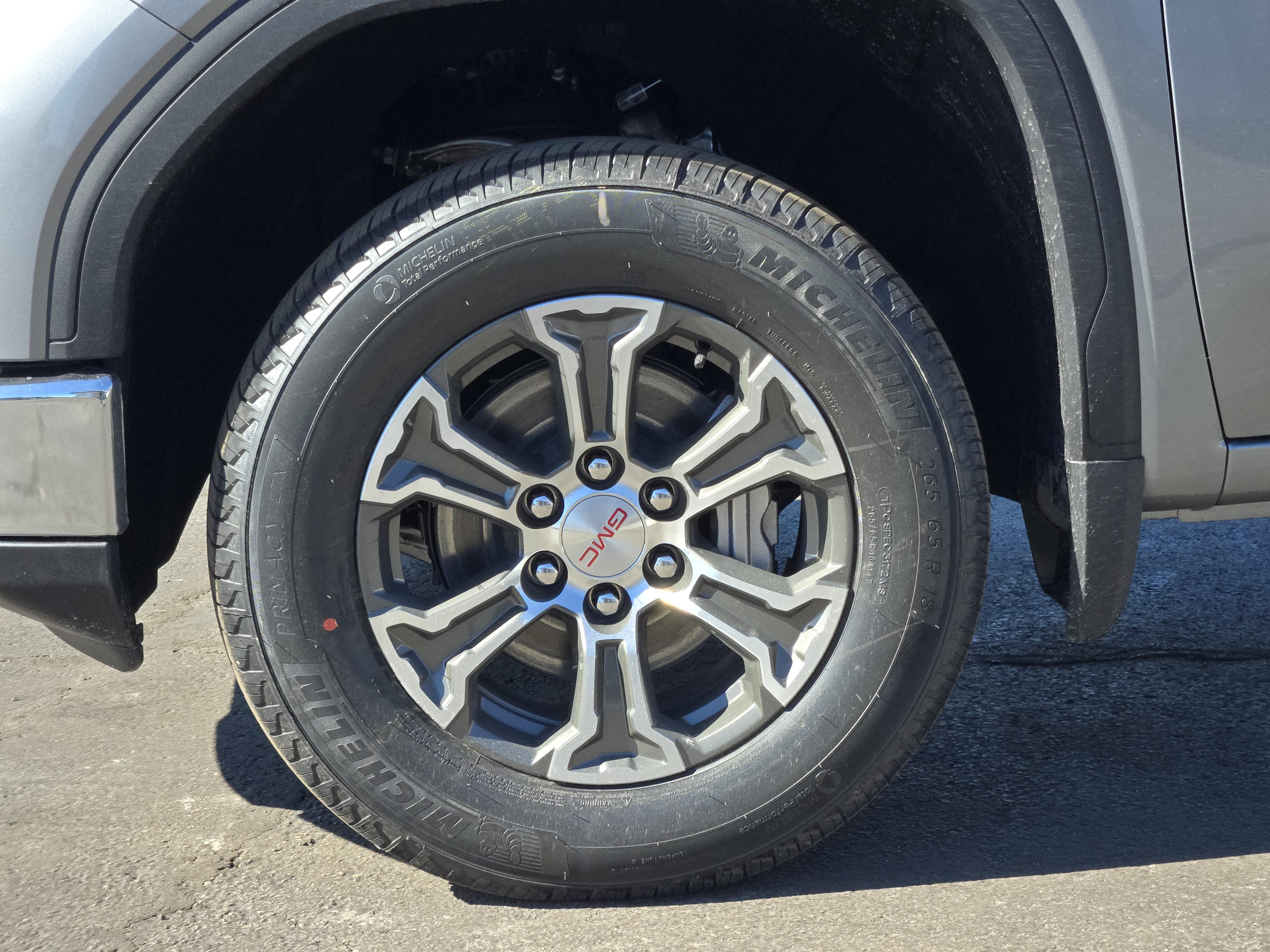 New 2026 GMC Sierra 1500 SLE AWD/4WD image 9