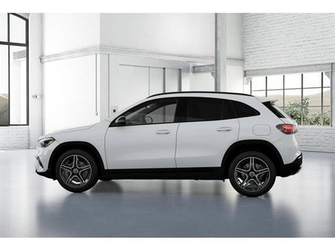 New 2026 Mercedes-Benz GLA 250 GLA 250 image 32
