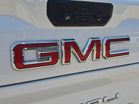 Used 2020 GMC Sierra 2500 Denali w/ Denali Ultimate Package AWD/4WD image 36