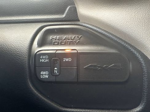 Used 2022 RAM 2500 Laramie AWD/4WD image 25