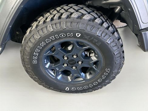 Used 2023 Jeep Wrangler Unlimited AWD/4WD image 11