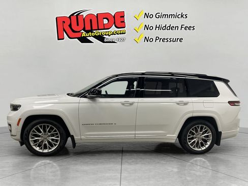 Used 2023 Jeep Grand Cherokee L Summit w/ Luxury Tech Group V AWD/4WD image 2