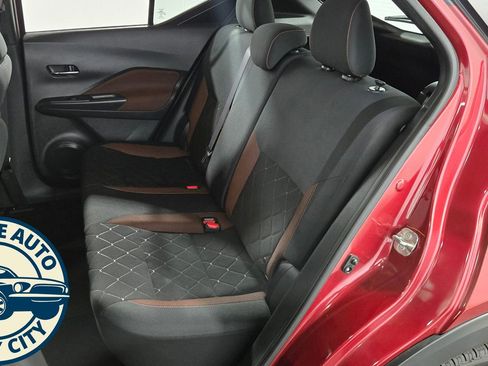 Used 2019 Nissan Kicks SR FWD image 23