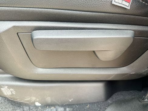 New 2024 RAM 2500 Tradesman w/ Chrome Appearance Group image 17