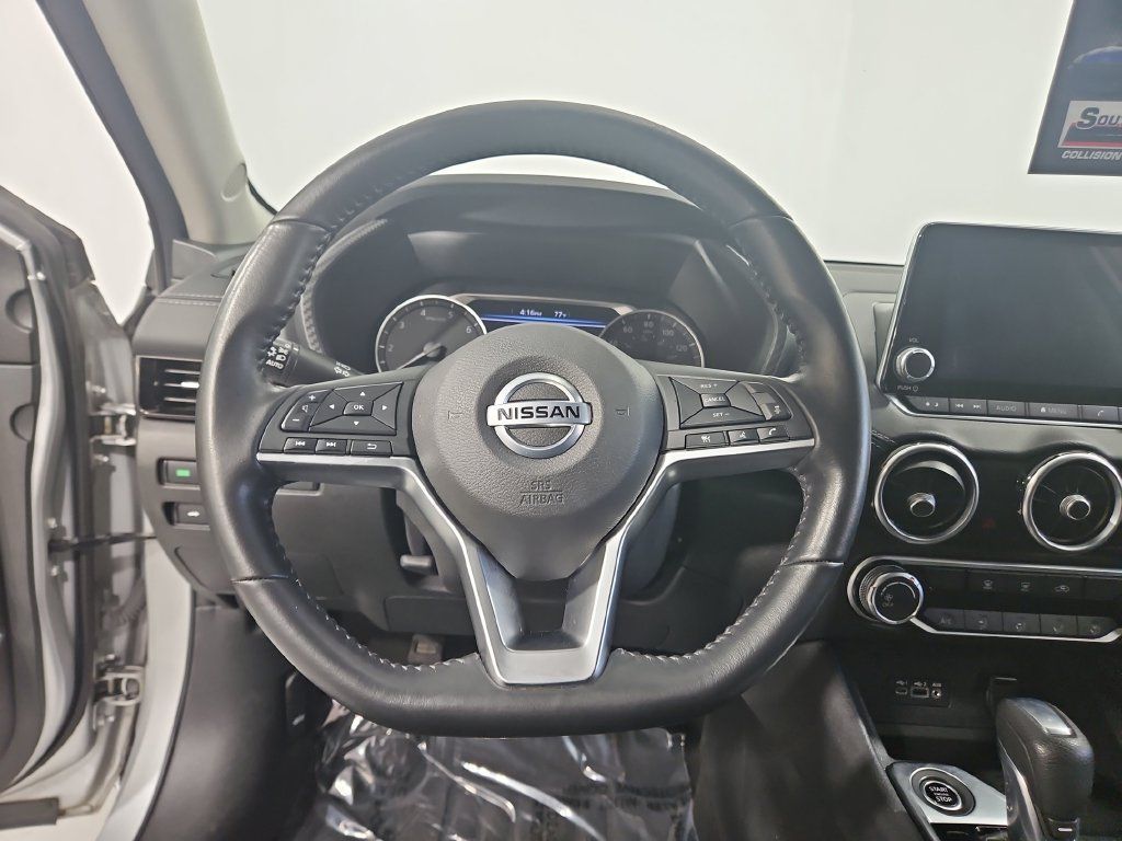 Used 2022 Nissan Sentra SV FWD image 15