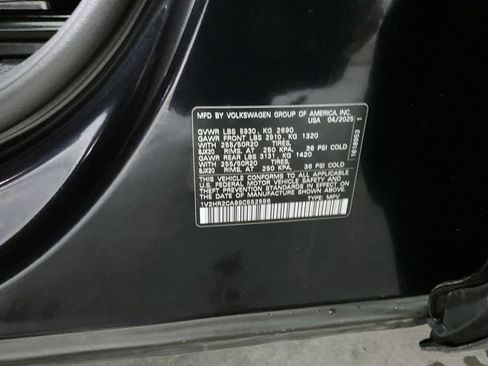 Used 2025 Volkswagen Atlas SE image 27