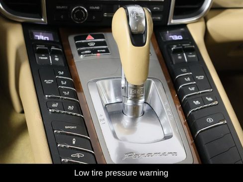 Used 2016 Porsche Panamera S image 13