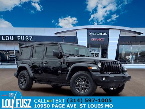 Used 2022 Jeep Wrangler Unlimited Sport AWD/4WD image 1