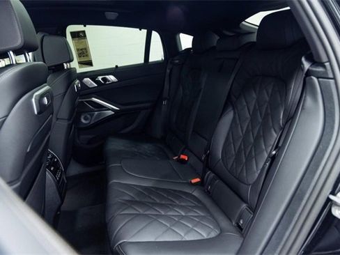 New 2026 BMW X6 M60i image 25