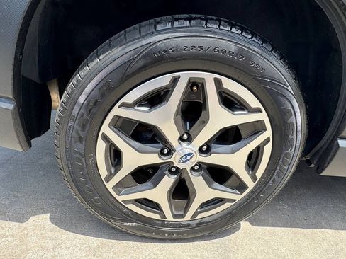 Used 2021 Subaru Forester Premium AWD/4WD image 33