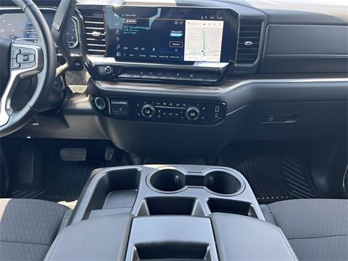 Used 2025 Chevrolet Silverado 1500 LT image 23